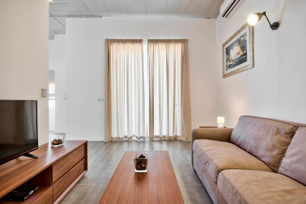Vallettastay - Harbor View Gem -Sea View 2 Bed Apt Ngoại thất bức ảnh